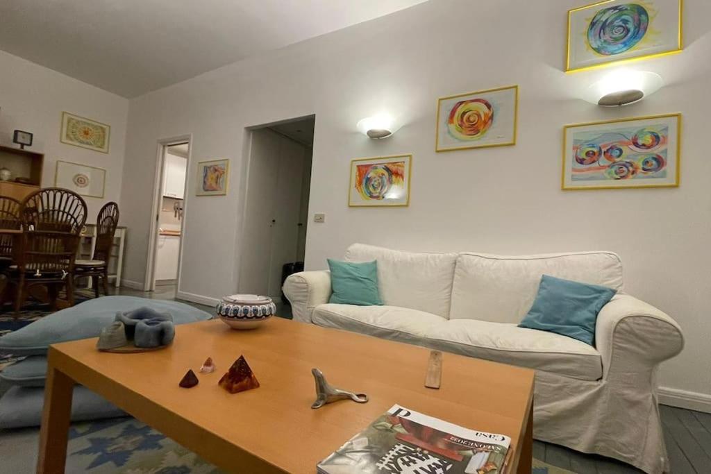 Apartamento Vicolo San Trifone By Hili Roma Exterior foto